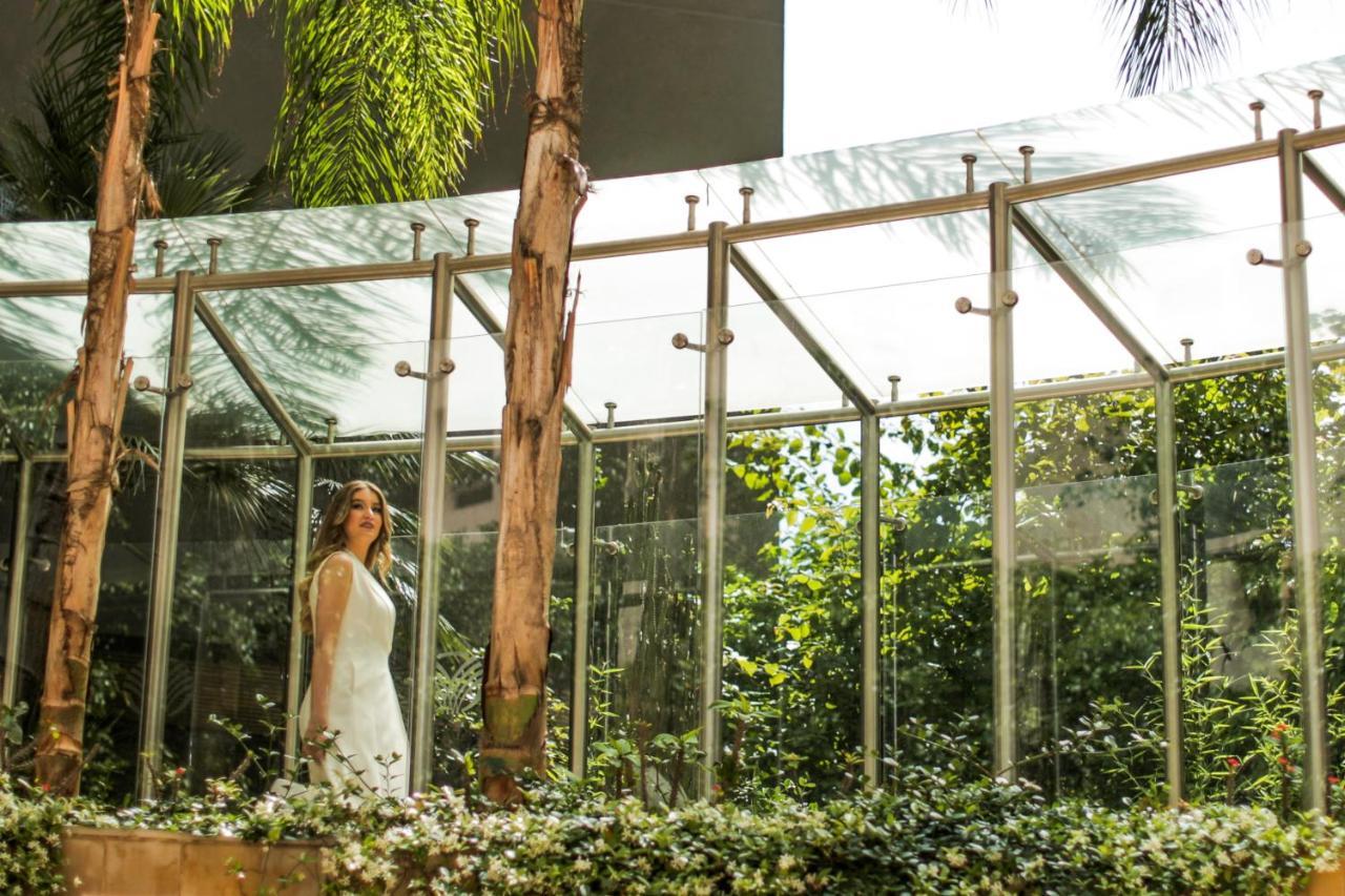 Gefinor Rotana - Beirut Hotel Exterior photo The Green Planet, Dubai