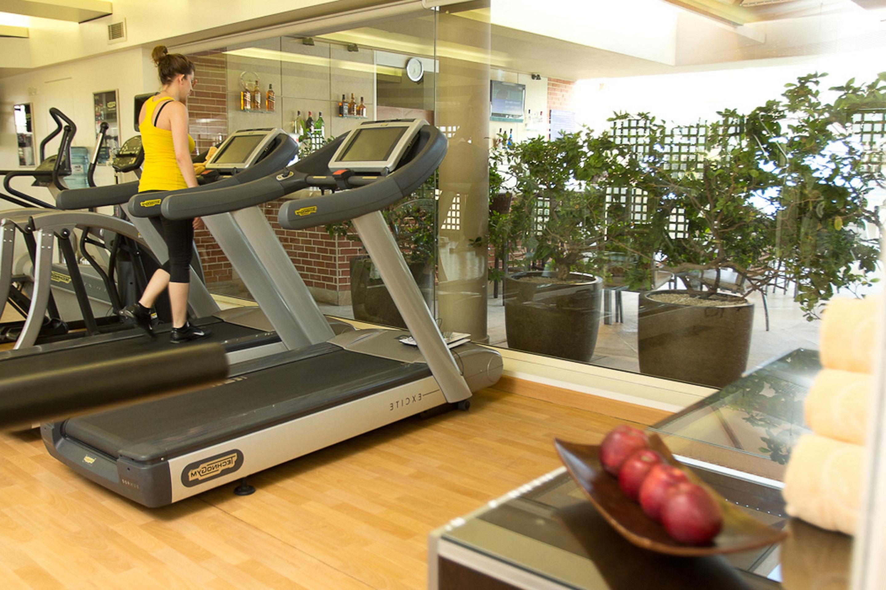 Gefinor Rotana - Beirut Hotel Exterior photo A treadmill