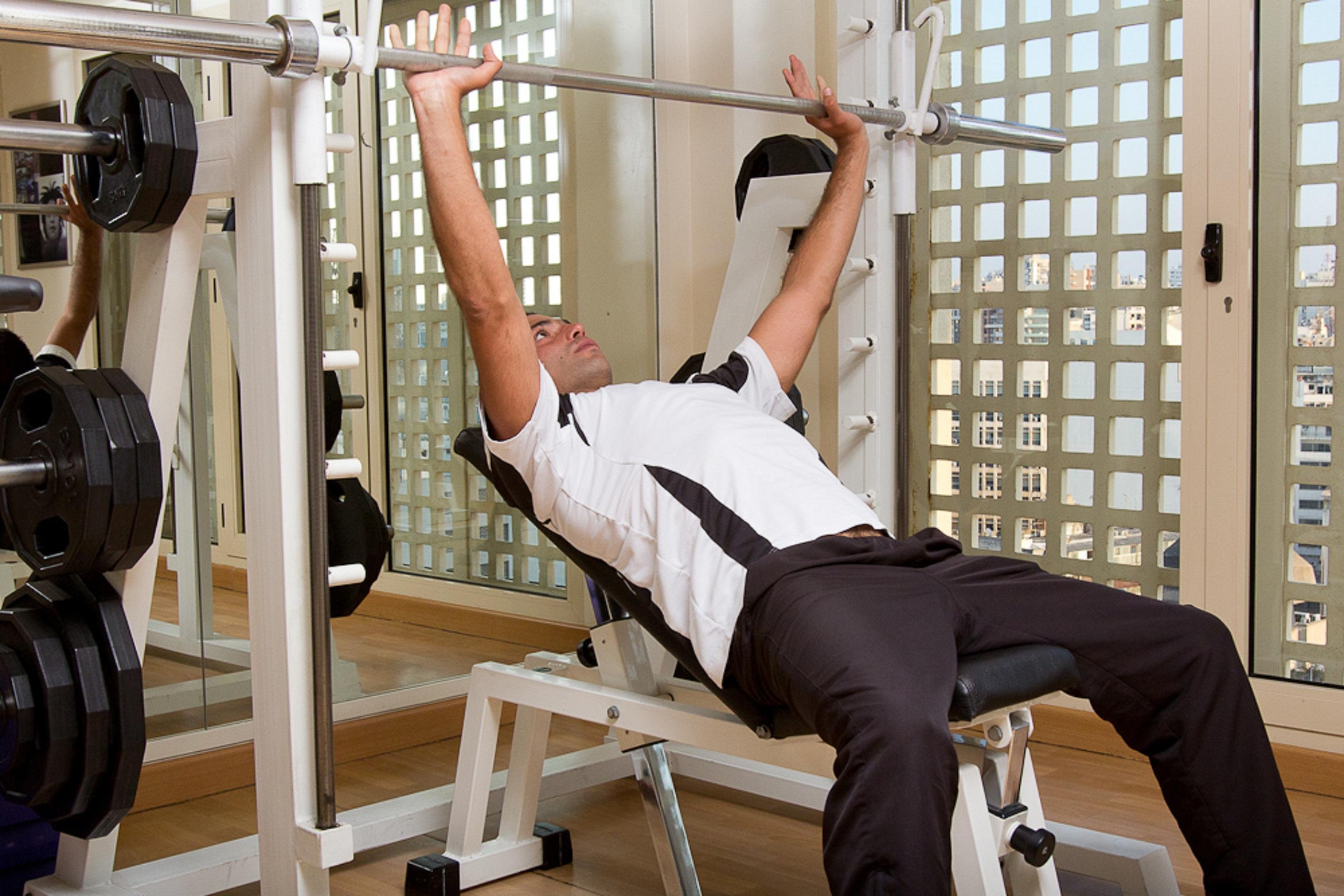 Gefinor Rotana - Beirut Hotel Exterior photo Bench press