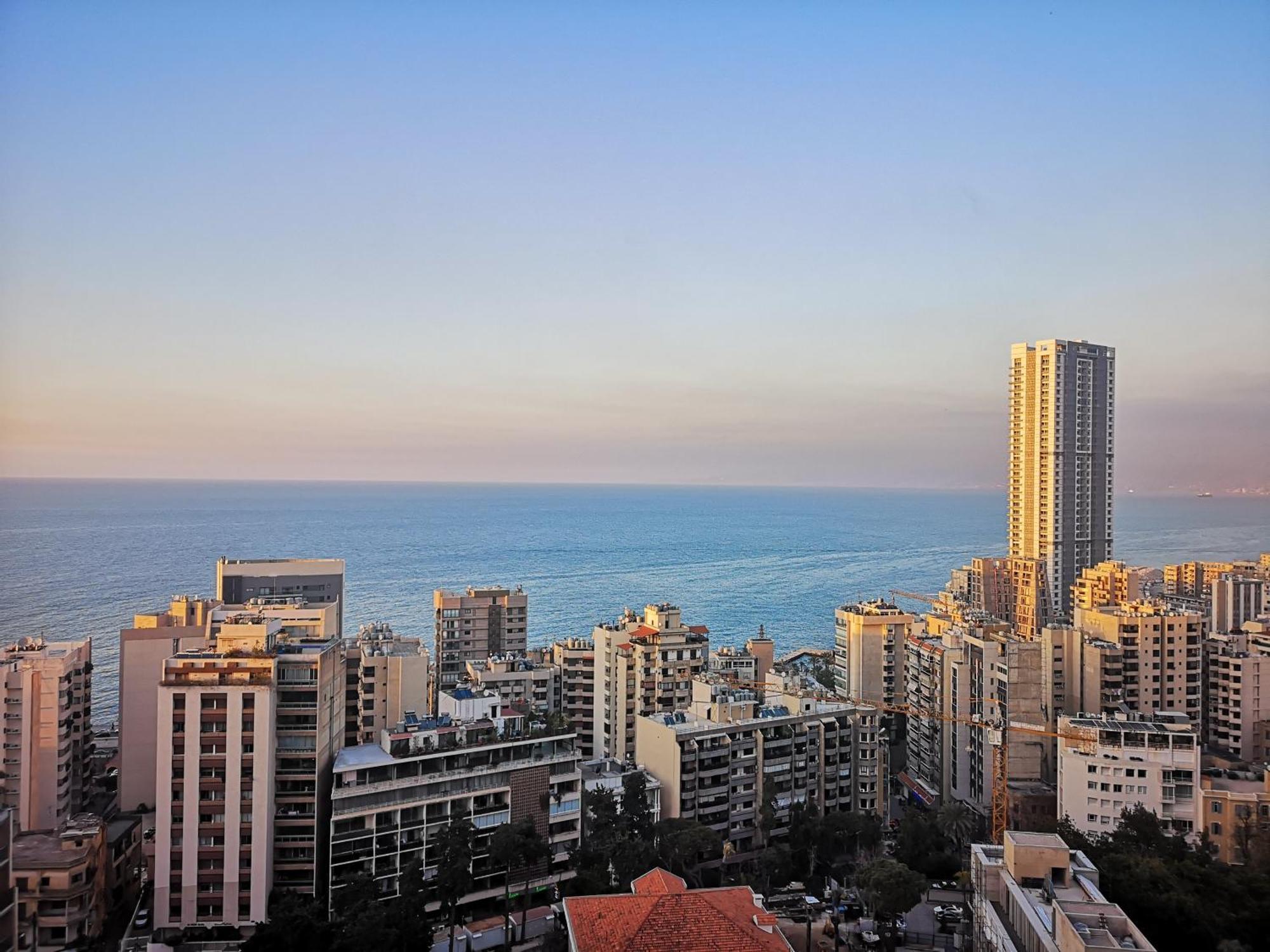 Gefinor Rotana - Beirut Hotel Exterior photo View of the city