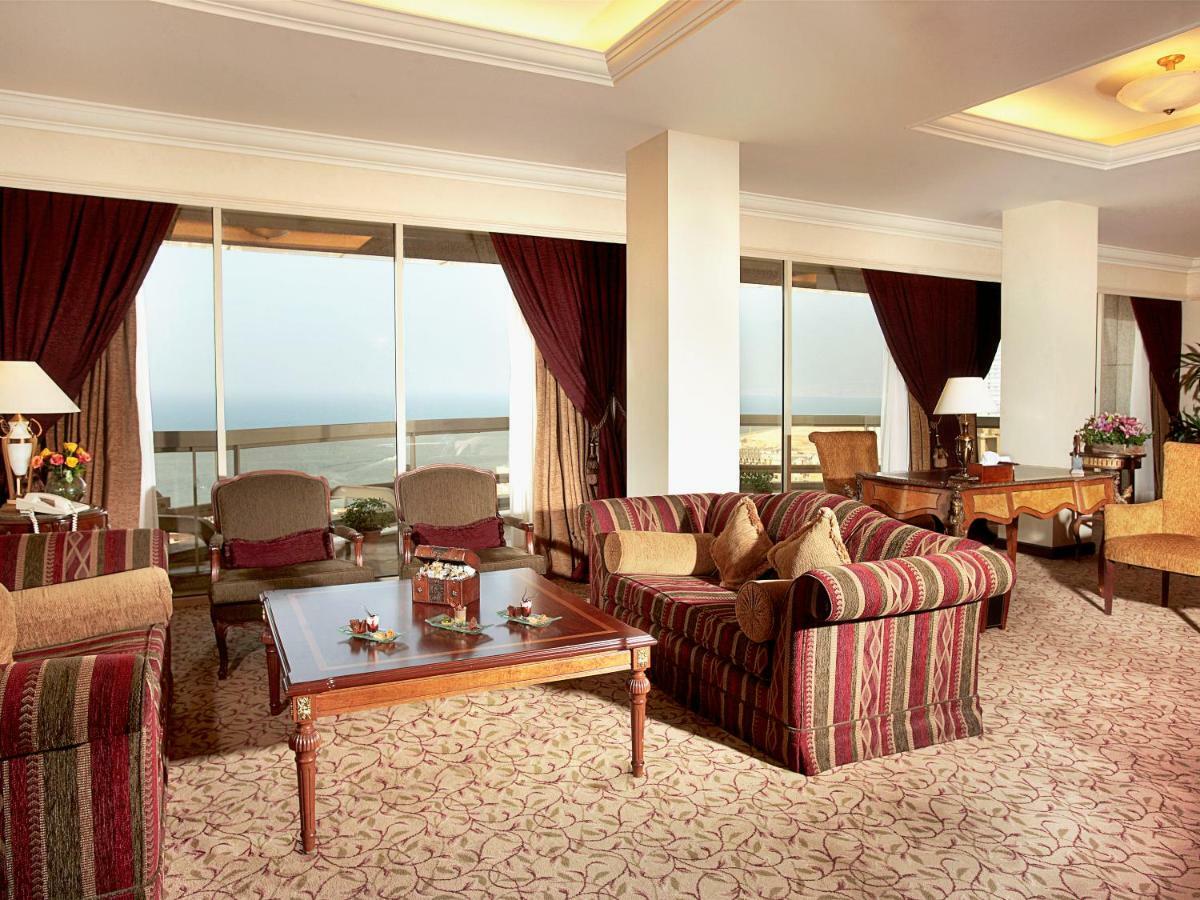 Gefinor Rotana - Beirut Hotel Exterior photo The Royal Suite