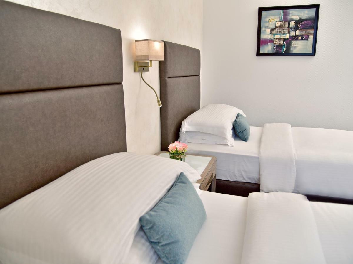 Gefinor Rotana - Beirut Hotel Exterior photo Deluxe Room