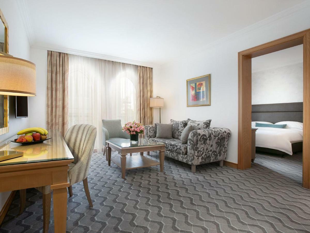 Gefinor Rotana - Beirut Hotel Exterior photo Suite